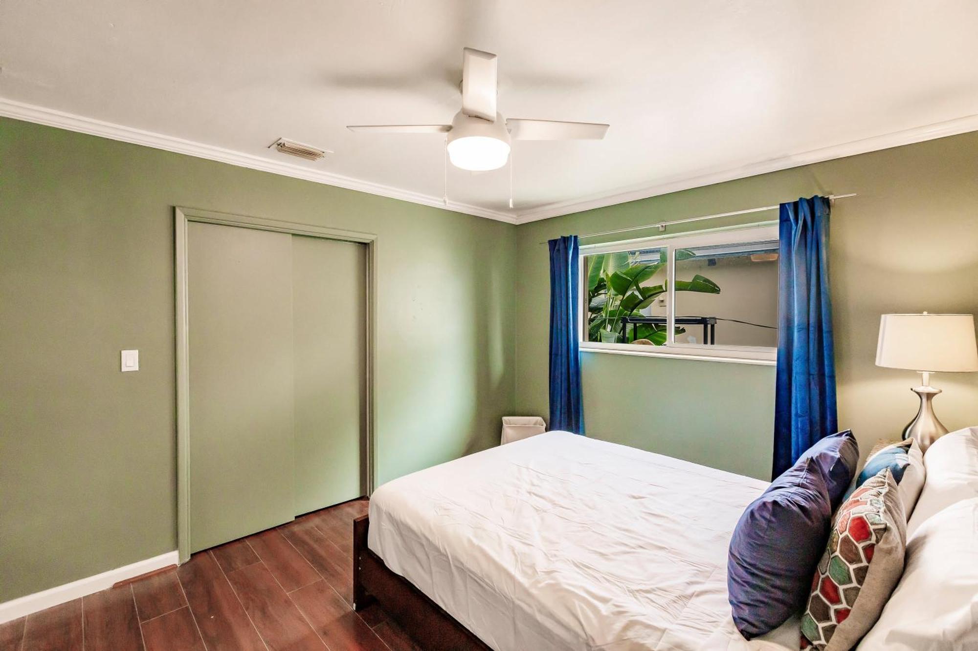 Bnb Hyperion - Updated 1B1B Hideaway - Sleeps 3 ハリウッド エクステリア 写真