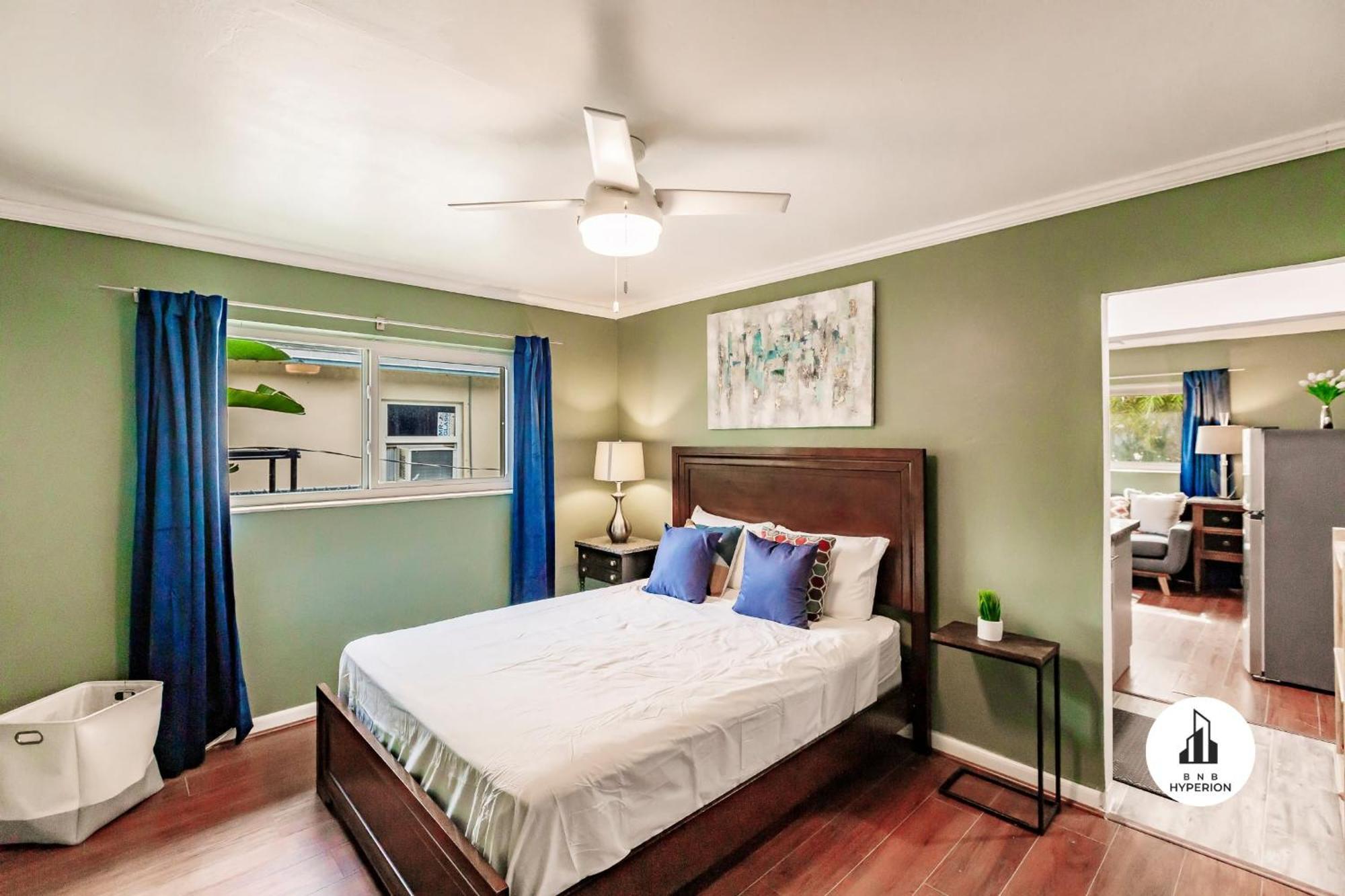 Bnb Hyperion - Updated 1B1B Hideaway - Sleeps 3 ハリウッド エクステリア 写真